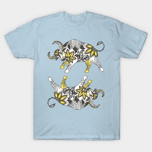 Paisley Oxen (Pale Blue Palette) T-Shirt